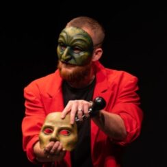 The fool with mask